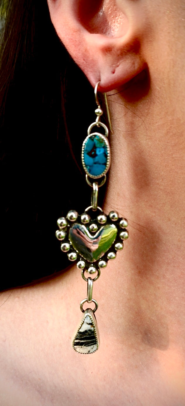 Queen of Hearts dangles